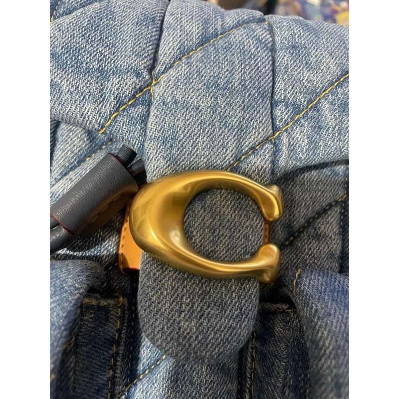 Coach TABBY 牛仔布 皮穿鏈 絎縫設計後背包 可斜背肩背-17