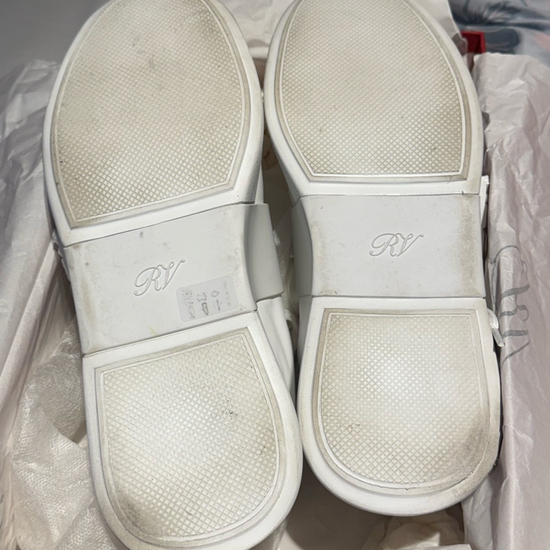 RV 水鑽皮質運動鞋 40-4