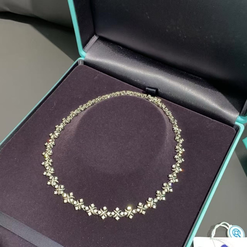 Tiffany Lynn 四十花白金鑲鑽項鍊choker項鍊高級珠寶史隆伯傑設計師系列,2024年購入-0