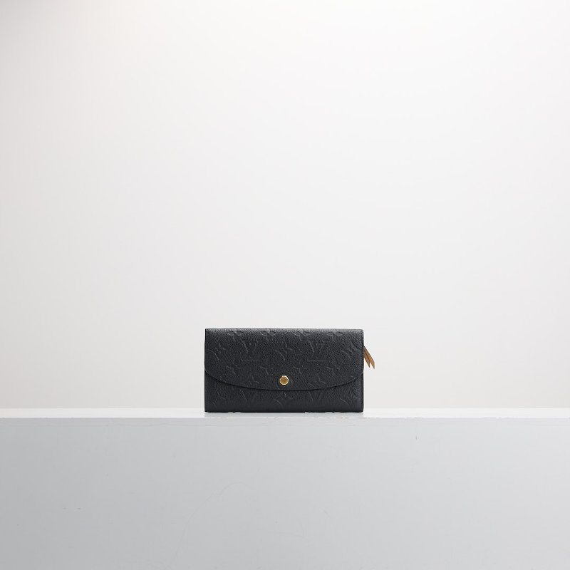 二手Lv emilie 黑壓紋長夾-1