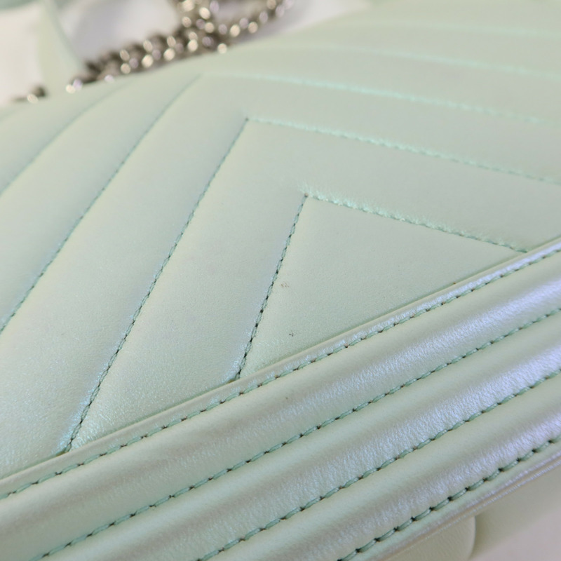 CHANEL 牛皮皮革Boy 25銀扣鏈帶肩背袋-16