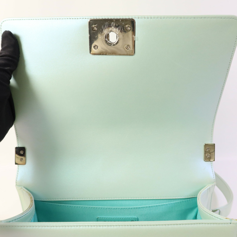 CHANEL 牛皮皮革Boy 25銀扣鏈帶肩背袋-21