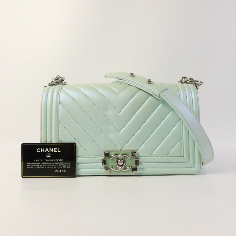 CHANEL 牛皮皮革Boy 25銀扣鏈帶肩背袋-25