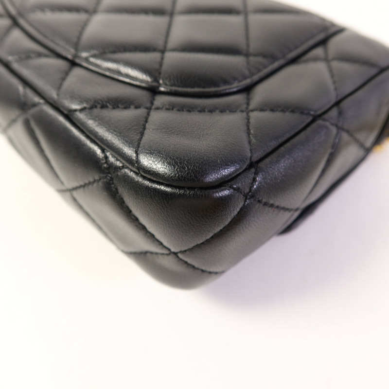 CHANEL 羊皮皮革Mini Flap Bag金扣鏈帶肩背袋-15