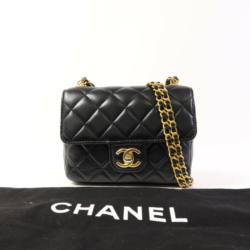 CHANEL 羊皮皮革Mini Flap Bag金扣鏈帶肩背袋-19