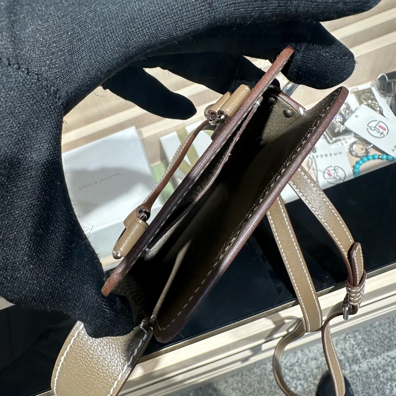 HERMES爱马仕 Hac a box 银扣 Tadelakt小牛皮 手机包-5