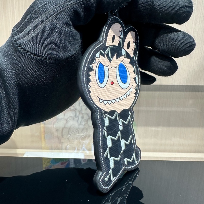 Moynat x Labubu联名 包挂 真皮掛件-1