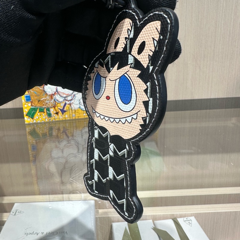 Moynat x Labubu联名 包挂 真皮掛件-2