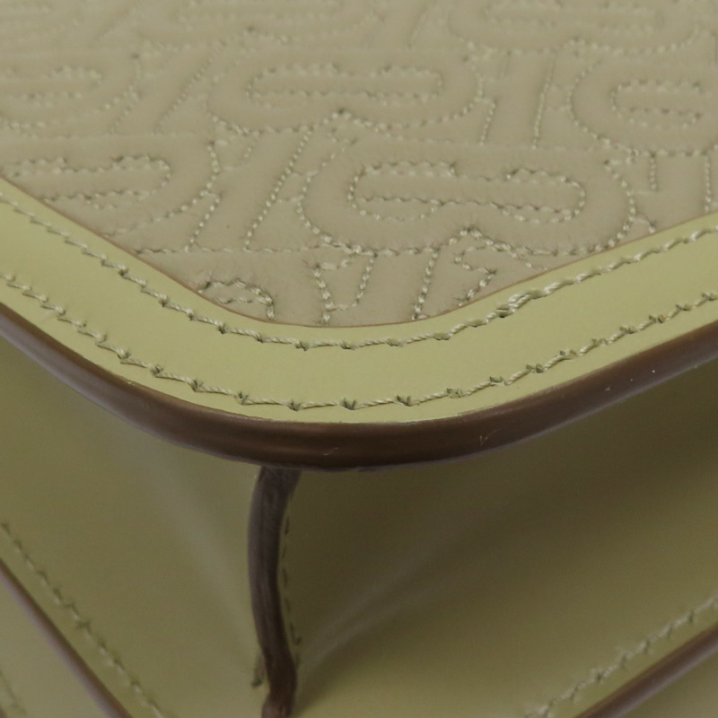 米色 皮革 TB 立體壓紋 鍊釦 肩背包 【フェンディ】-11