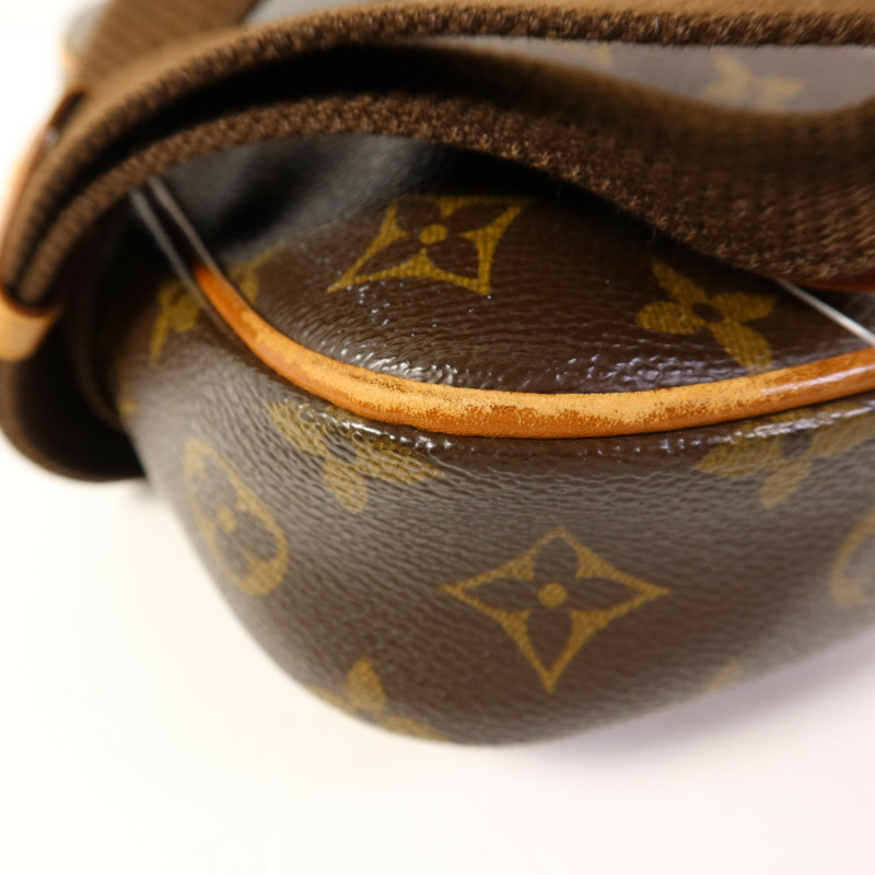 LOUIS VUITTON Monogram Pochette Gange金扣肩背袋-14