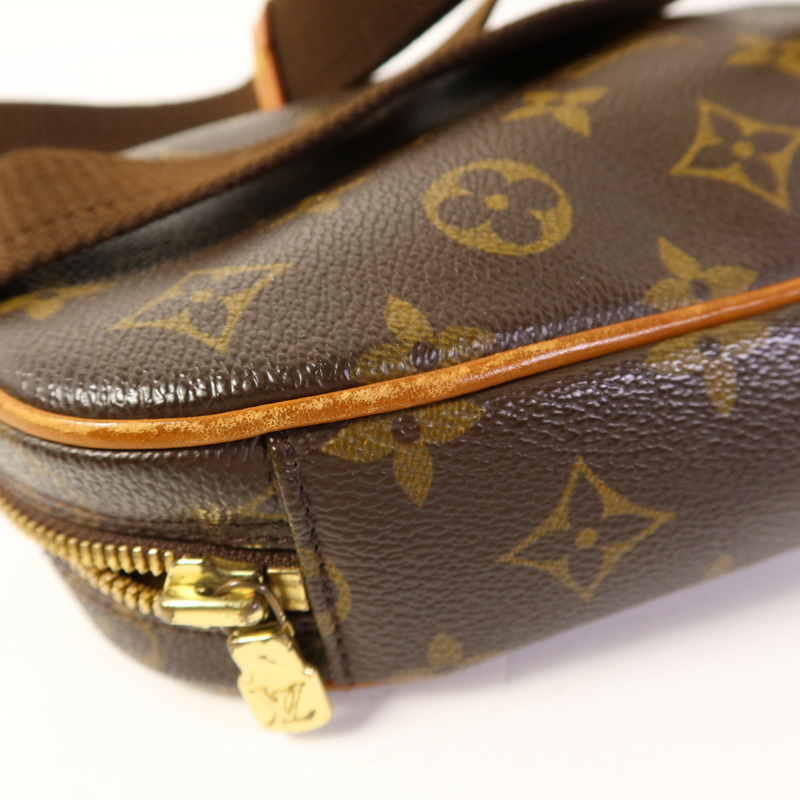 LOUIS VUITTON Monogram Pochette Gange金扣肩背袋-17