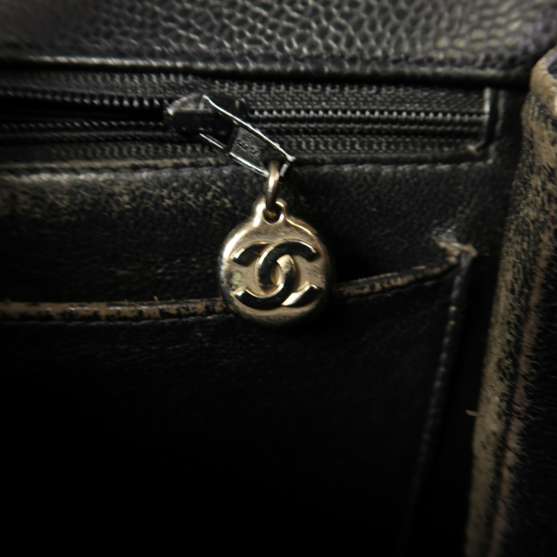 CHANEL 牛皮皮革Matelasse Bag銀扣手挽袋-11