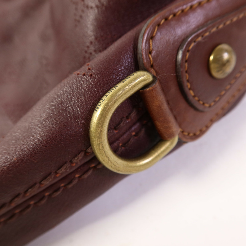 LOUIS VUITTON Mahina Onatah GM金扣肩背袋-9