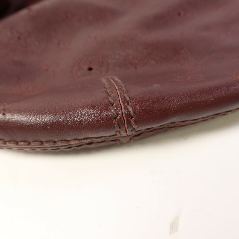 LOUIS VUITTON Mahina Onatah GM金扣肩背袋-11