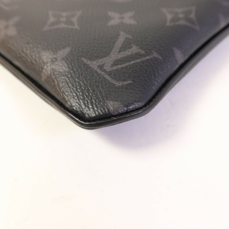 LOUIS VUITTON Taigarama Outdoor Flap Messenger銀扣肩背袋-12
