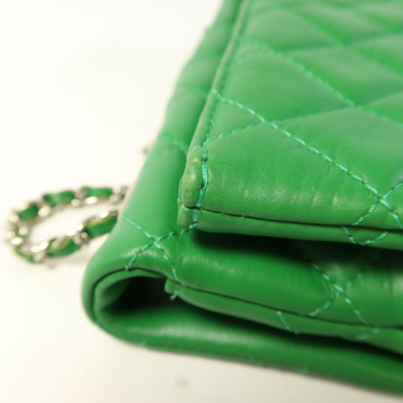 CHANEL 羊皮皮革Chain Shoulder Bag銀扣鏈帶肩背袋-16