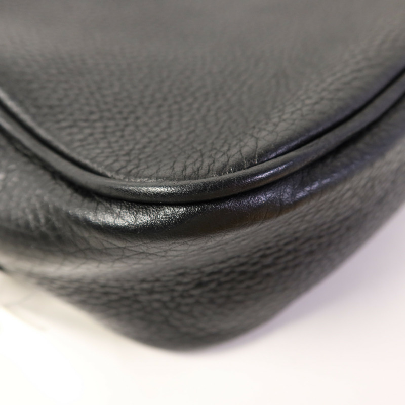 GUCCI 牛皮皮革Soho Disco金扣肩背袋-13