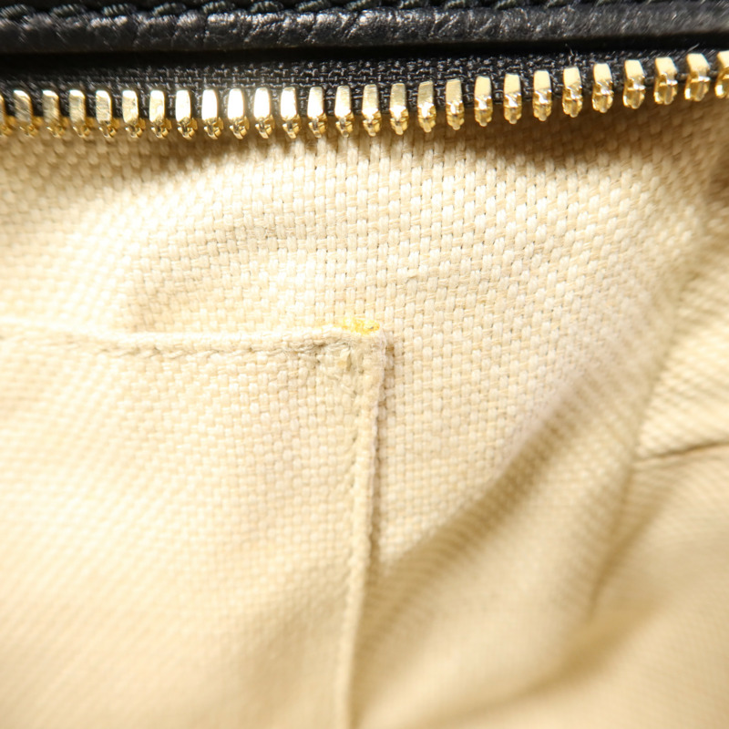 GUCCI 牛皮皮革Soho Disco金扣肩背袋-18