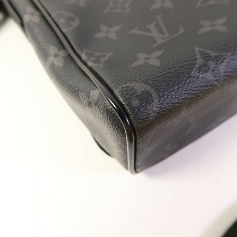 LOUIS VUITTON Monogram Eclipse District PM銀扣肩背袋-15