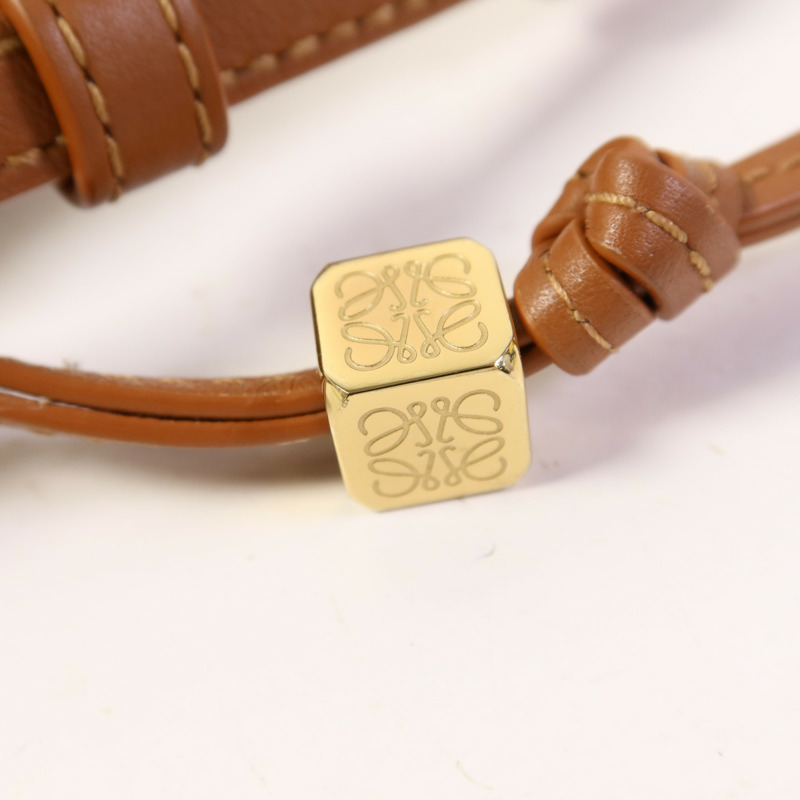 LOEWE 牛皮皮革Mini Hammock Hobo金扣手挽肩背兩用袋-9