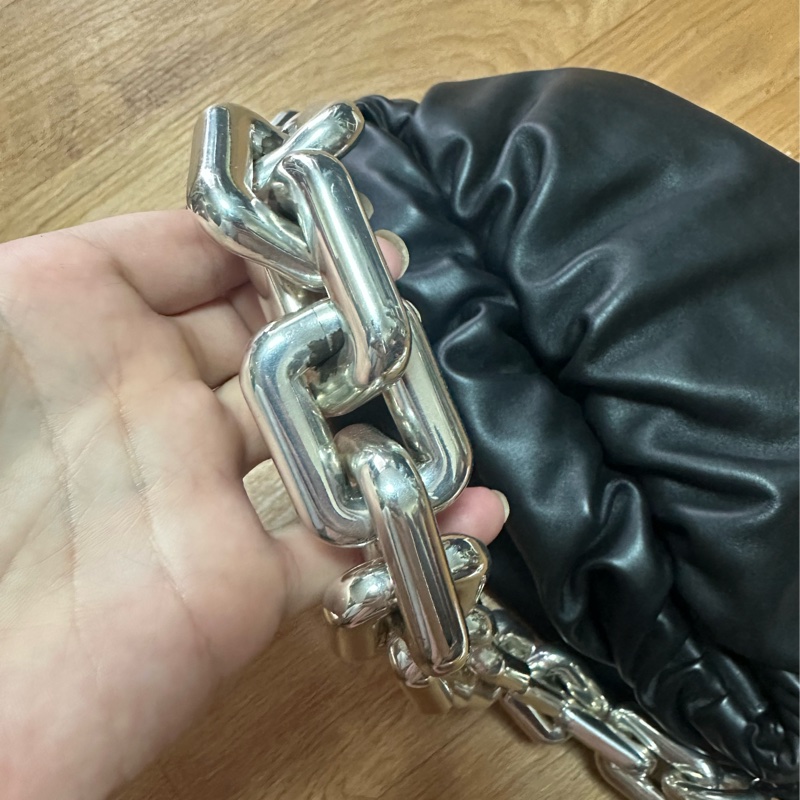 「原價14萬」Bottega Veneta BV 雲朵鏈條包 chain pouch-1