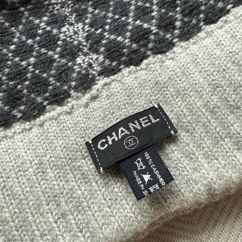 香奈兒Chanel 菱格紋Logo毛帽-4