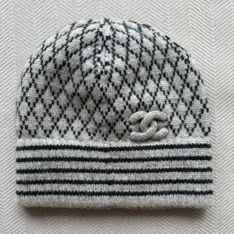 香奈兒Chanel 菱格紋Logo毛帽-6