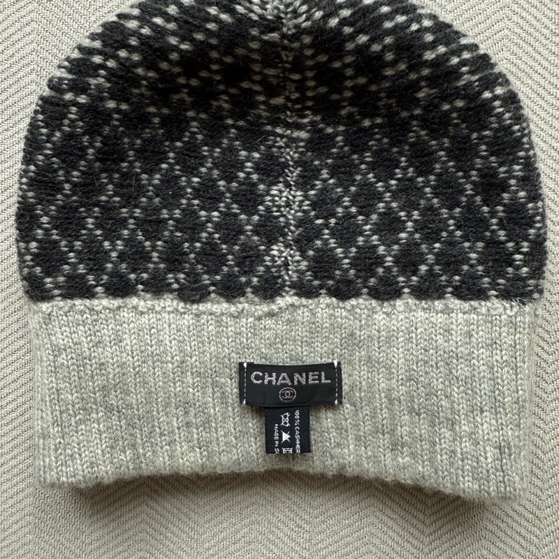香奈兒Chanel 菱格紋Logo毛帽-10