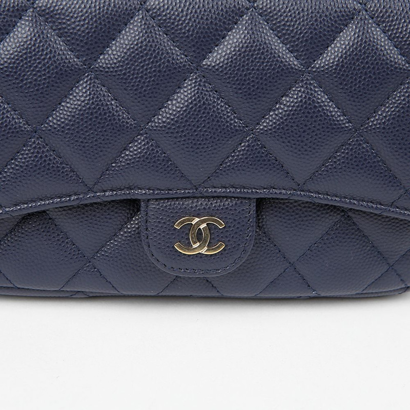 CHANEL Caviar Skin 手機支架鏈條斜背包 AP2096-1