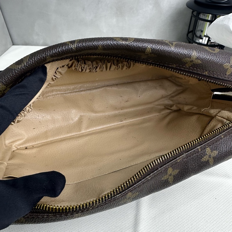 Louis Vuitton 經典化妝包-10