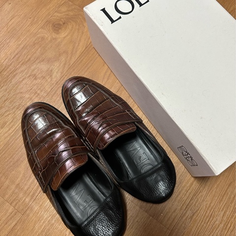 「原價36000」Loewe Anagram 兩穿壓紋樂福拖鞋