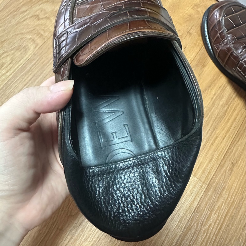 「原價36000」Loewe Anagram 兩穿壓紋樂福拖鞋-3