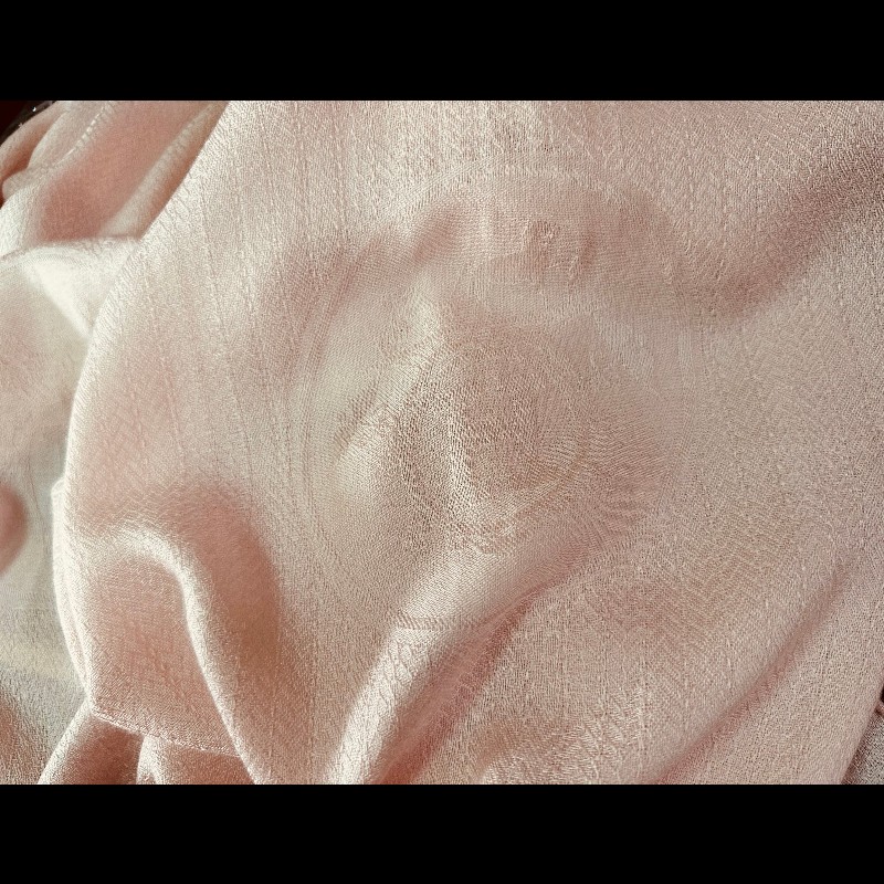 愛馬仕粉色優雅圍巾-5