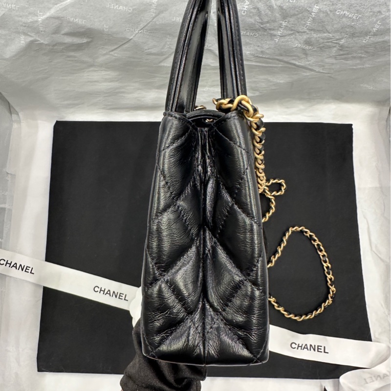 【配件:包裝盒、防塵袋、發票 💕】Chanel 25c kelly 黑金 芯片款 牛皮 可斜挎手提單肩-2