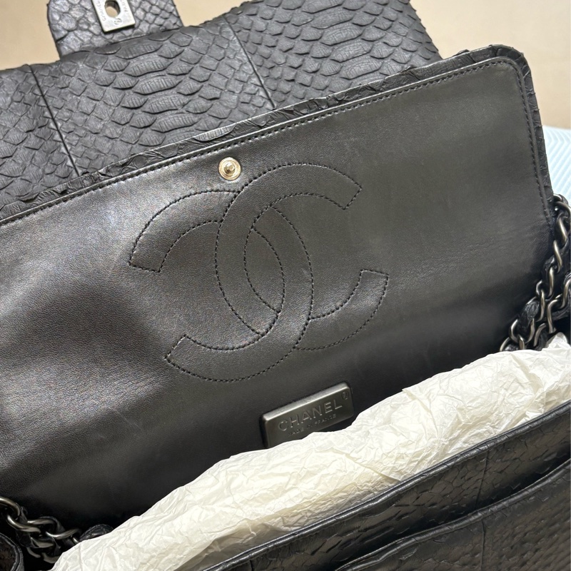 Chanel Jumbo Classic Double Flap Bag Timeless-6
