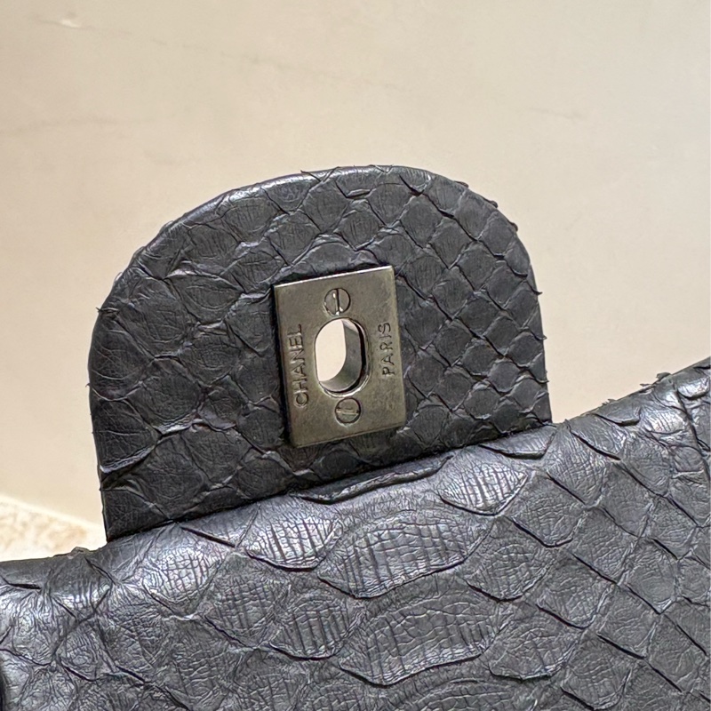 Chanel Jumbo Classic Double Flap Bag Timeless-12