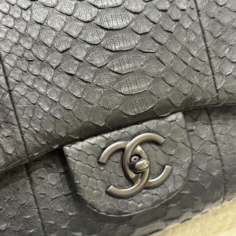 Chanel Jumbo Classic Double Flap Bag Timeless-13
