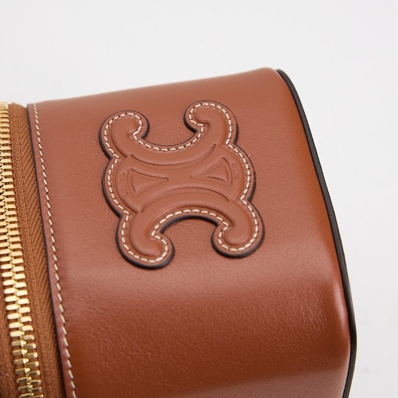 二手Celine mini triomphe 小盒子-11