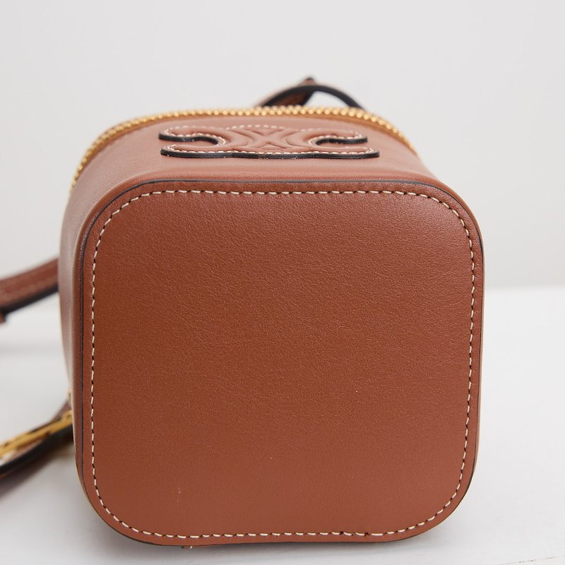 二手Celine mini triomphe 小盒子-13