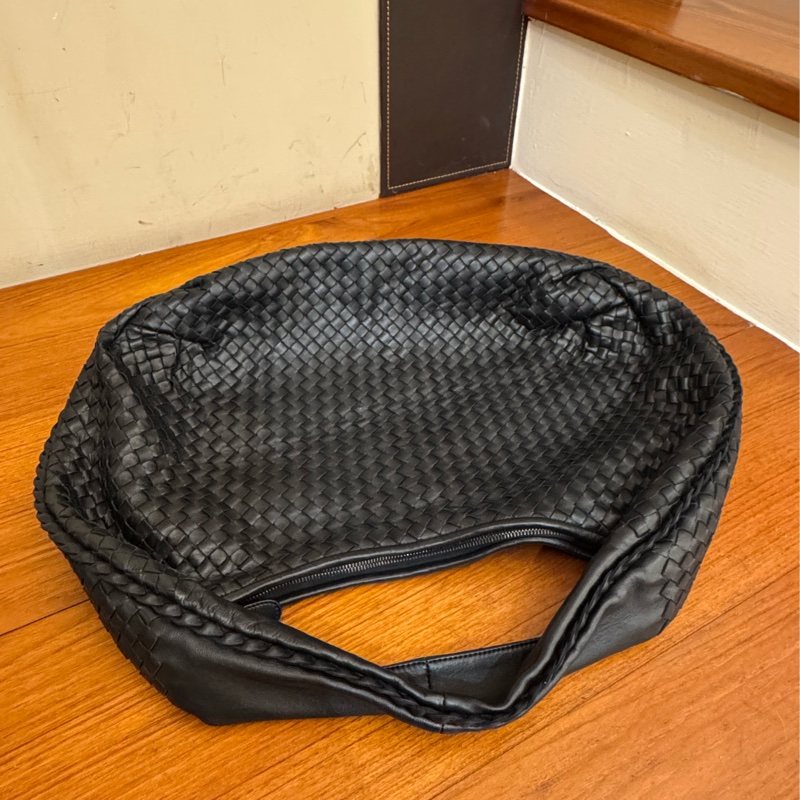 BV黑色編織和尚包大款-0