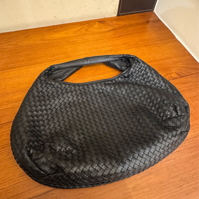 BV黑色編織和尚包大款-1