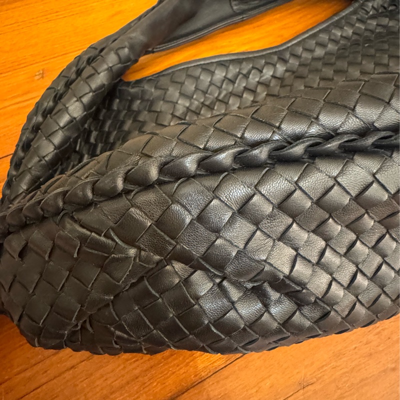 BV黑色編織和尚包大款-4