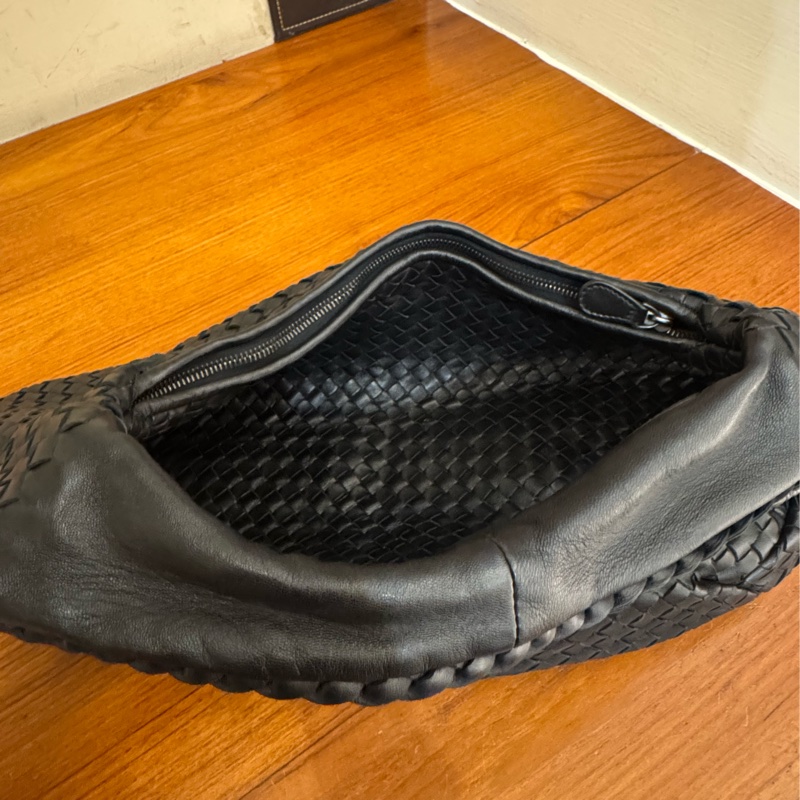 BV黑色編織和尚包大款-9