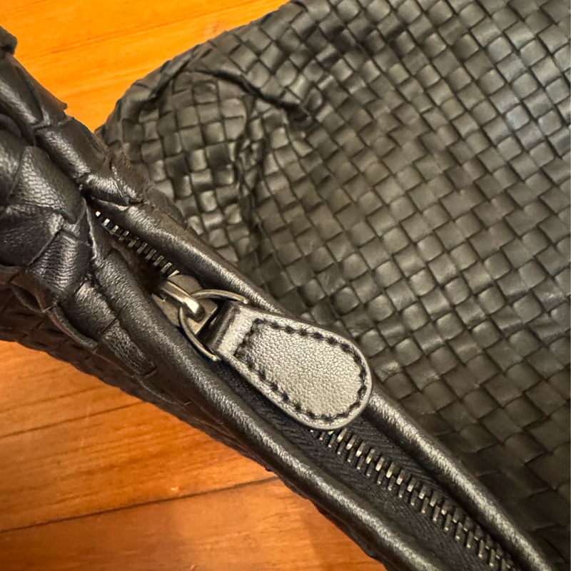 BV黑色編織和尚包大款-12