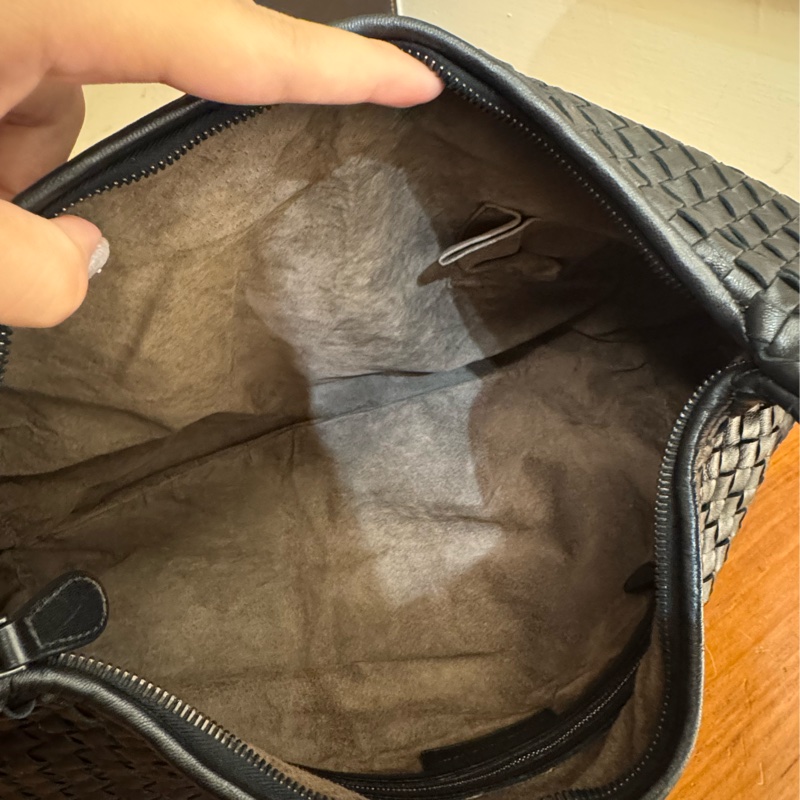 BV黑色編織和尚包大款-13