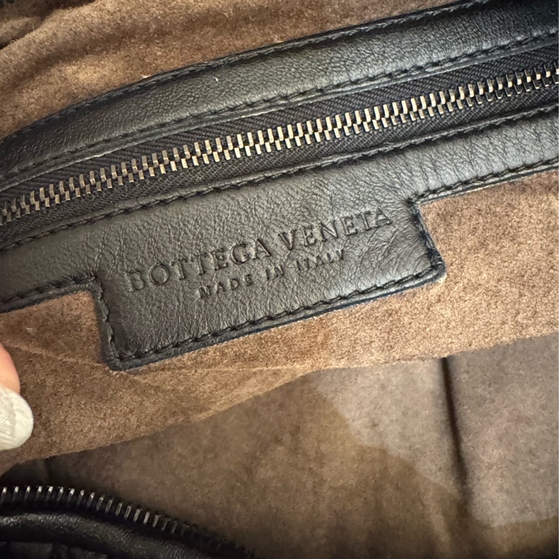 BV黑色編織和尚包大款-17