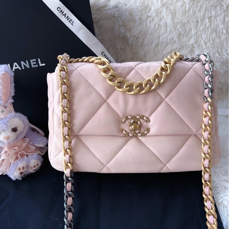 【配件:防塵袋 💕】Chanel 19bag 中號 櫻花粉色 奶油粉色 金扣 羊皮 手提 單肩 斜挎-0