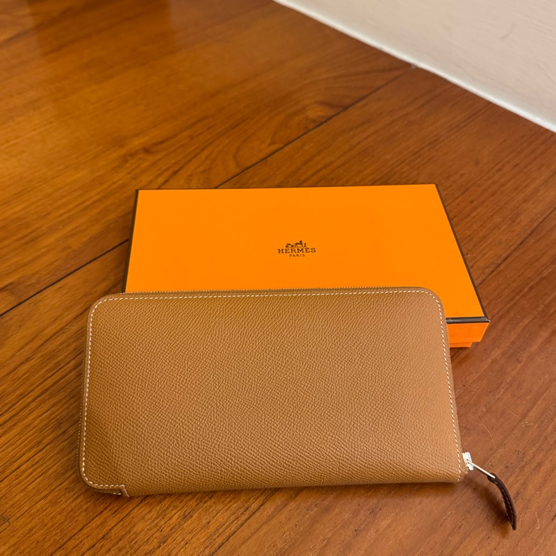 Hermes金棕色內花草圖絲巾長夾-0