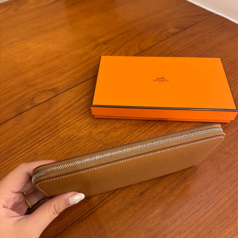 Hermes金棕色內花草圖絲巾長夾-2