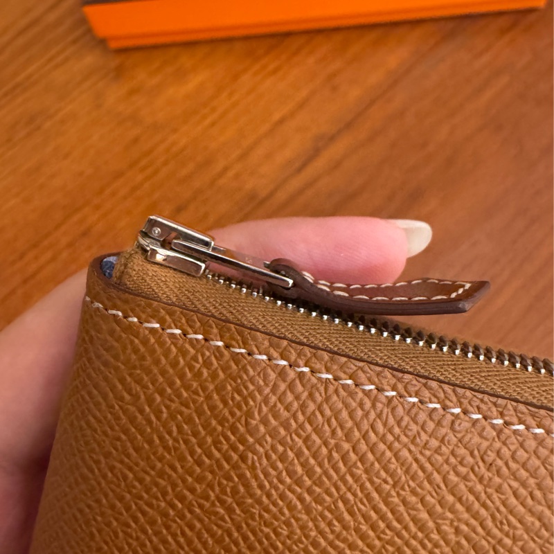 Hermes金棕色內花草圖絲巾長夾-32